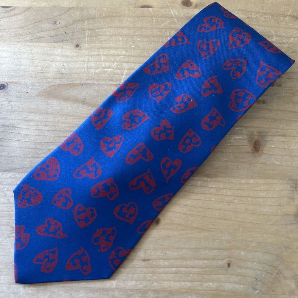 Yves Saint Laurent Tie YSL Silk  Blue w Red Hearts Necktie Made in Italy 59 in